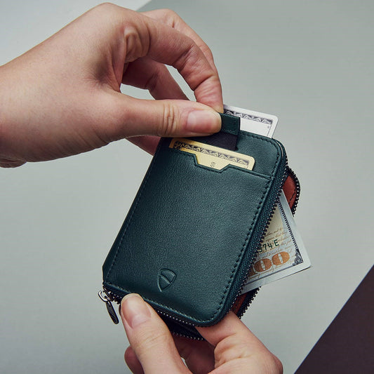 Introducing the Vaultskin Notting Hill Wallet: Elegance, Functionality, and Security