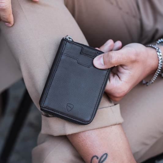 Slim down your pockets and simplify your life with Notting Hill