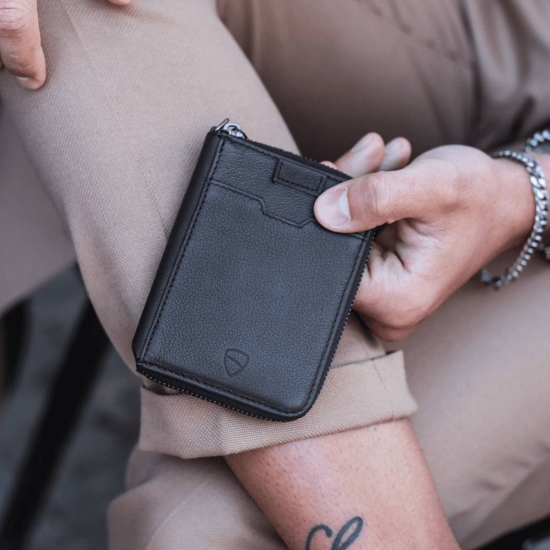Slim down your pockets and simplify your life with Notting Hill