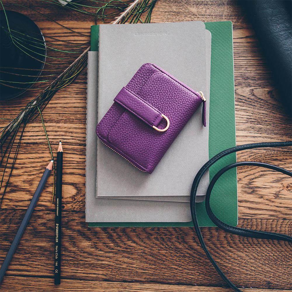 Slim profile with spacious card storage