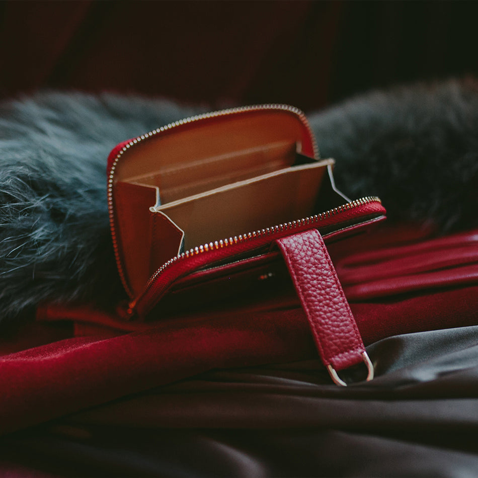 PREMIUM MATERIALS AND CRAFTSMANSHIP