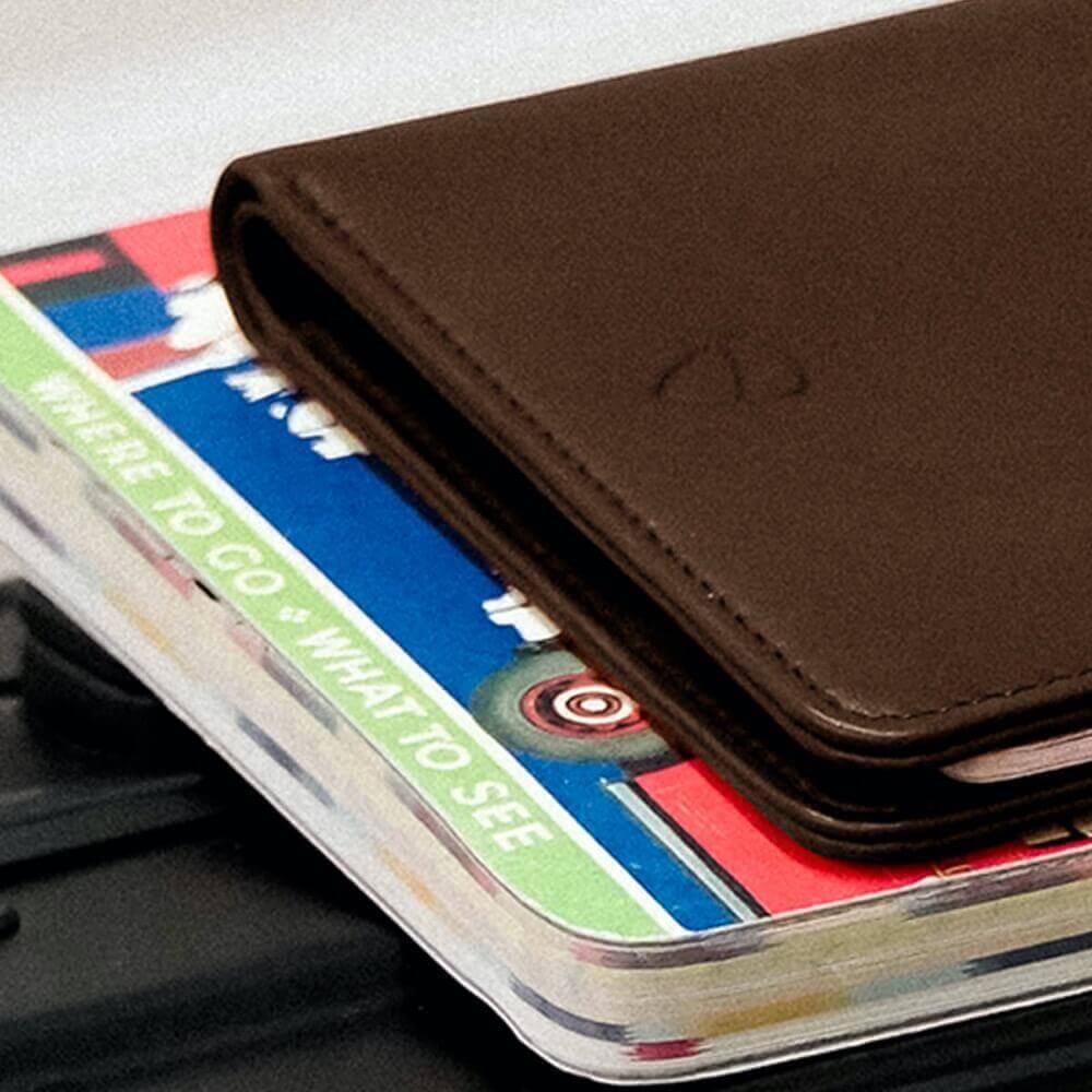 Practical wallet for international travel
