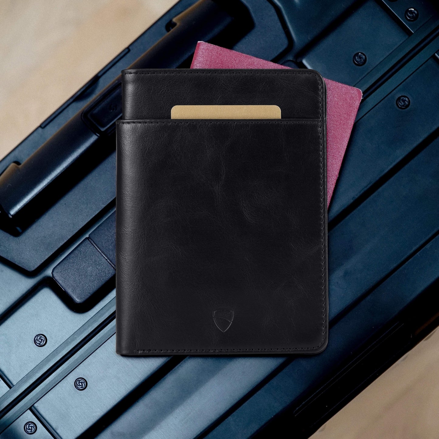 Durable leather passport holder Kensington