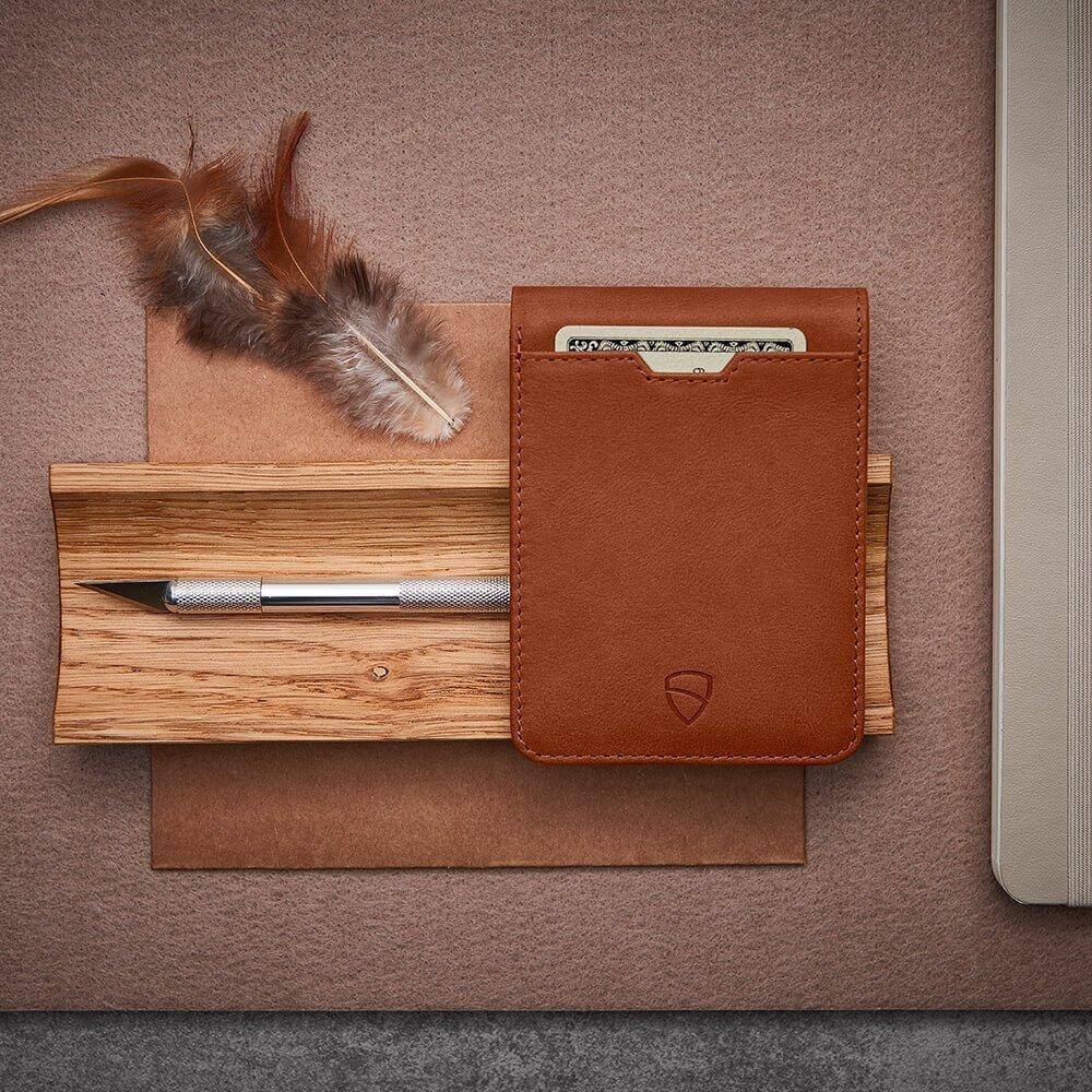 Front pocket wallet convenience
