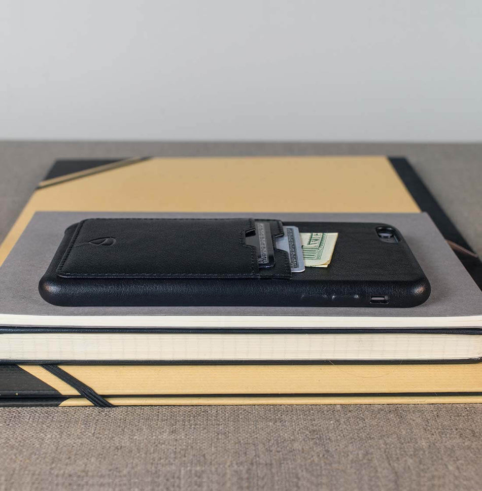 KEEP EVERYTHING IN ORDER WITH TWO CARD POCKETS