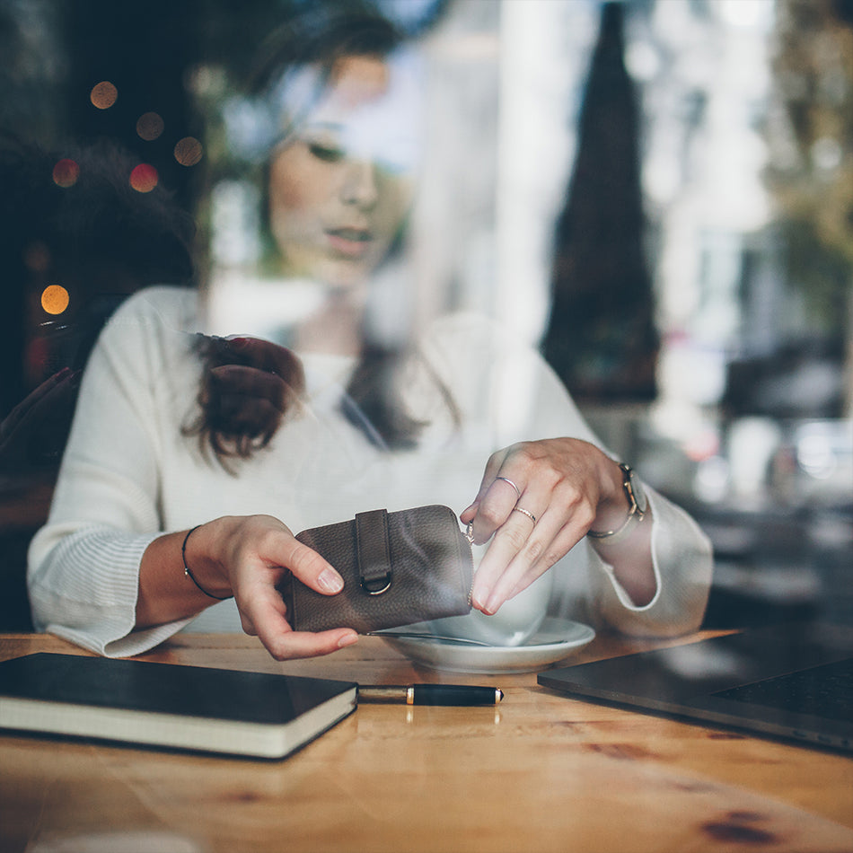 PREMIUM MATERIALS AND CRAFTSMANSHIP