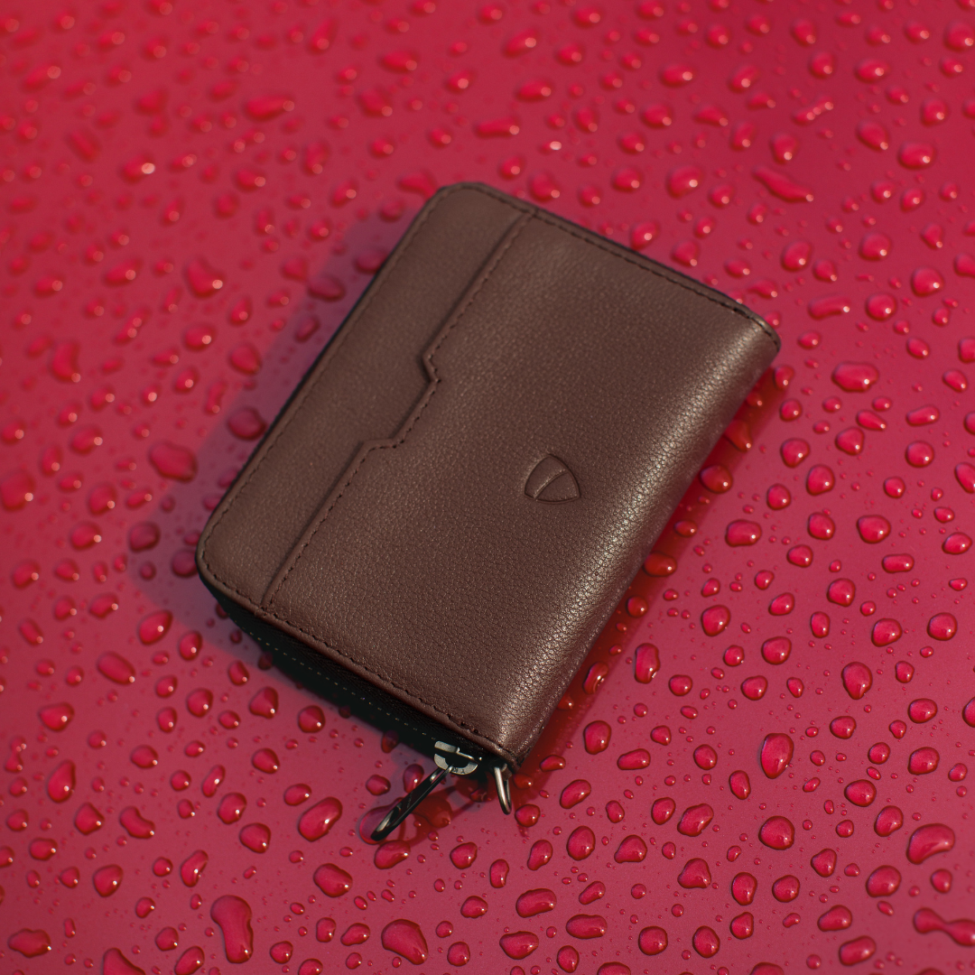 Louis Vuitton Vertical Wallet: The Epitome of Elegance and Functionality 
