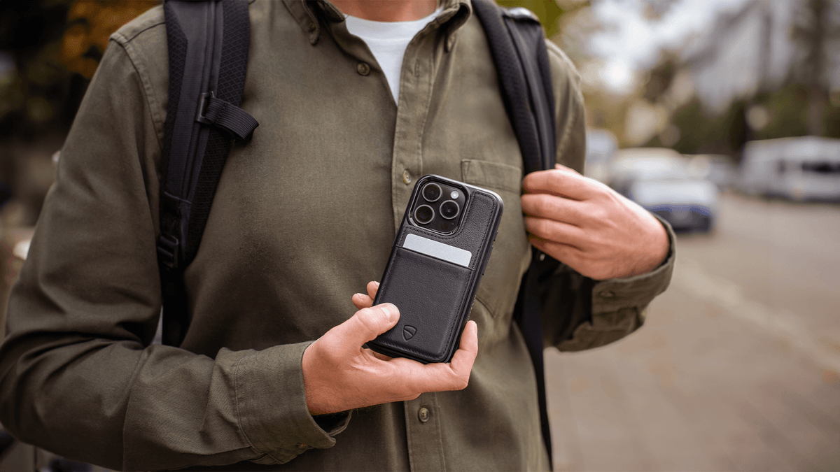 Schlank geschnittene iPhone-Hülle