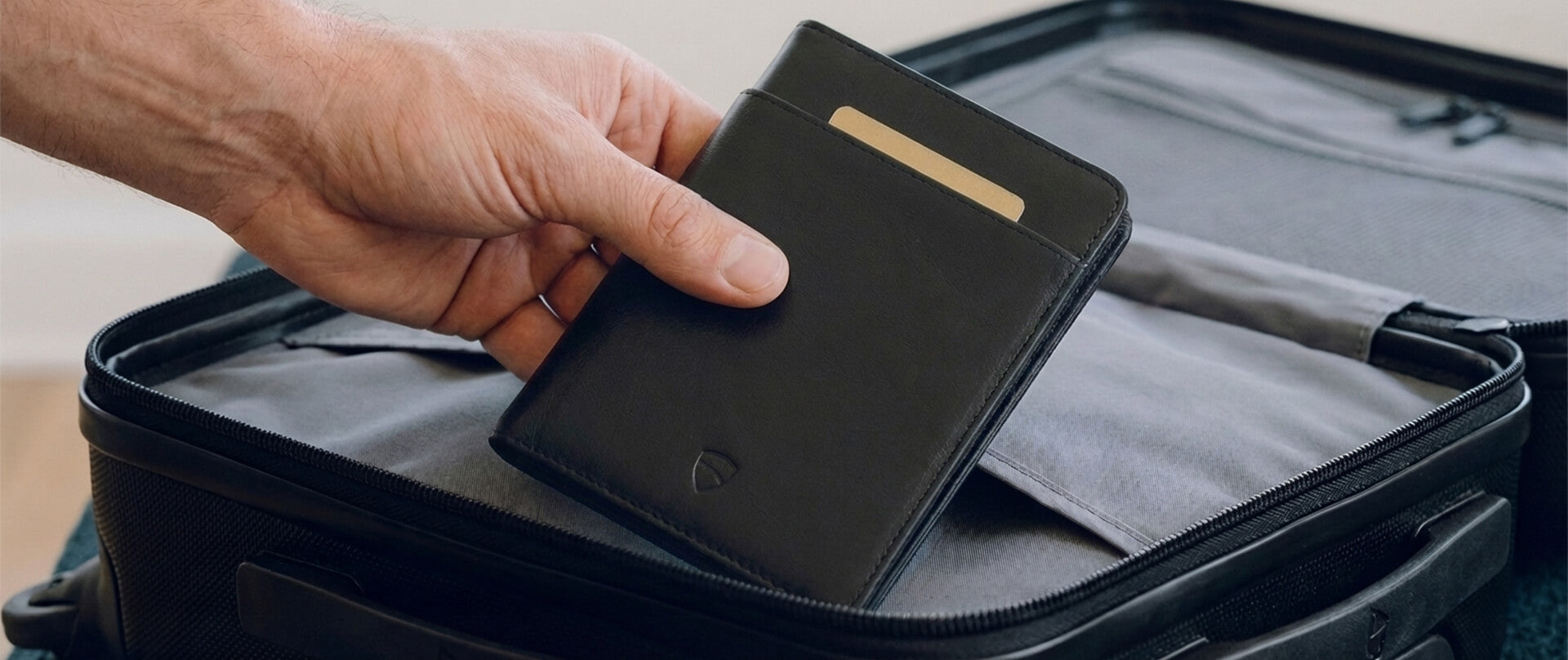 Vaultskin KENSINGTON Leather Passport Wallet with RFID Protection