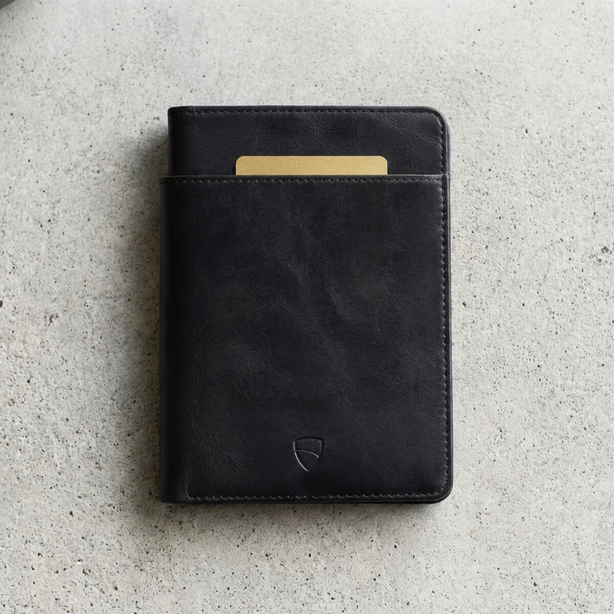 Vaultskin KENSINGTON Leather Passport Wallet with RFID Protection
