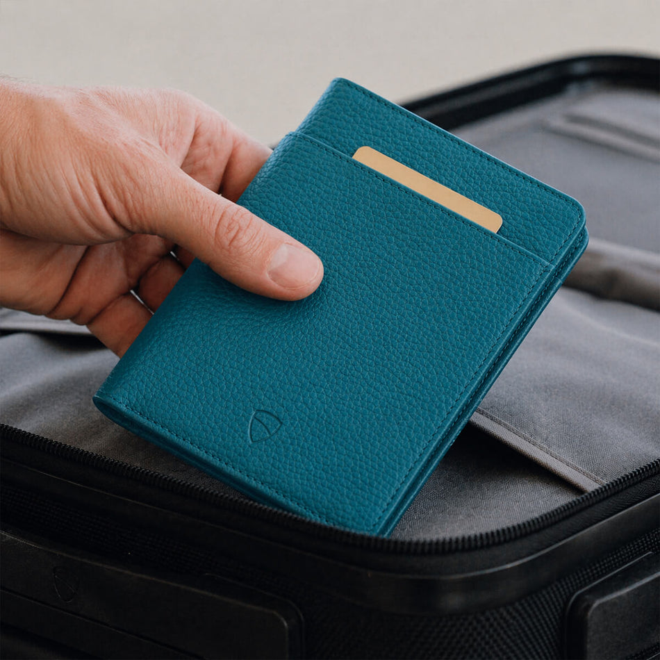 EVERYTHING YOU NEED IN ONE SLIM WALLET
