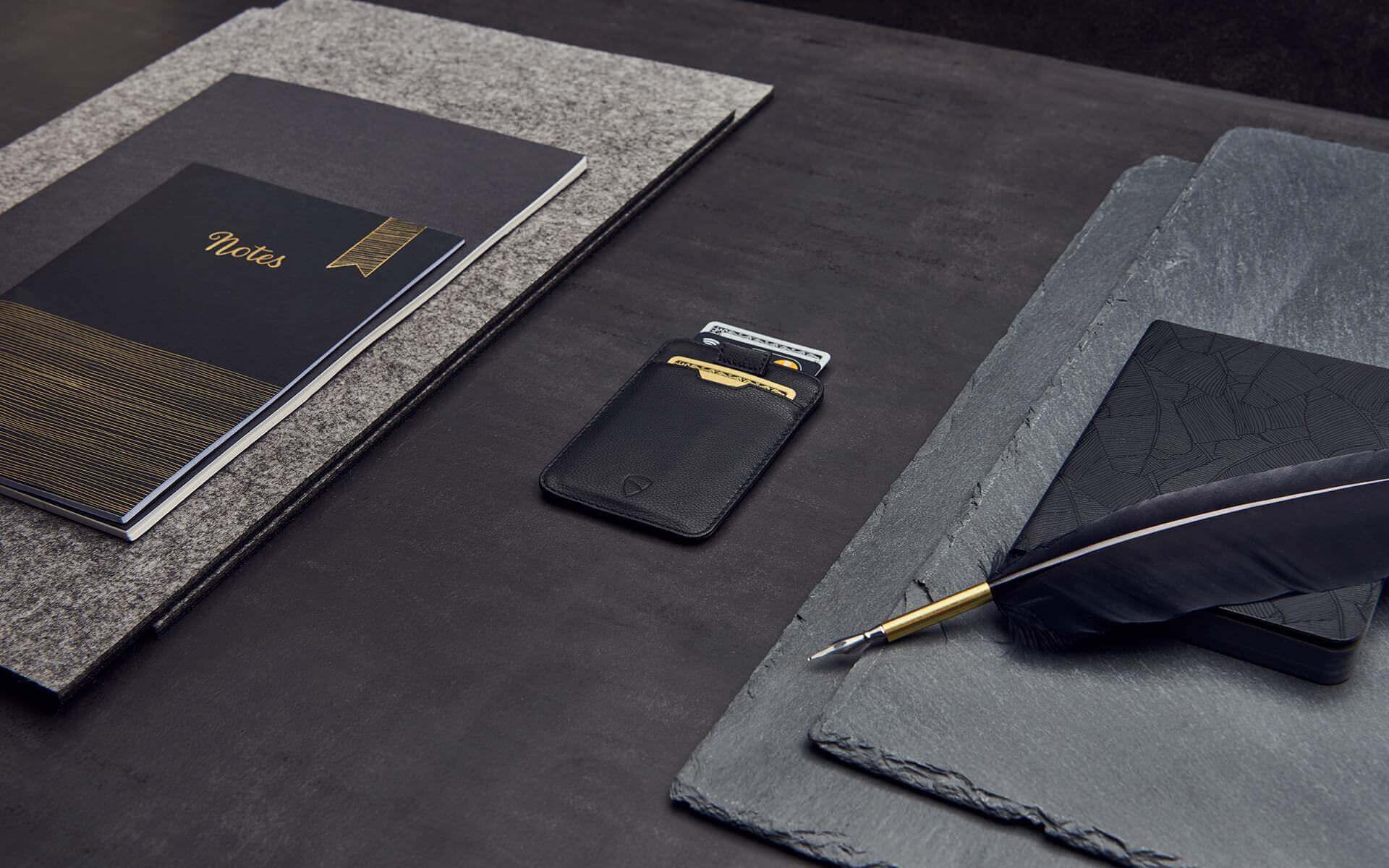 blocking wallet, minimalist wallet with rfid protection - Vaultskin CHELSEA in Black