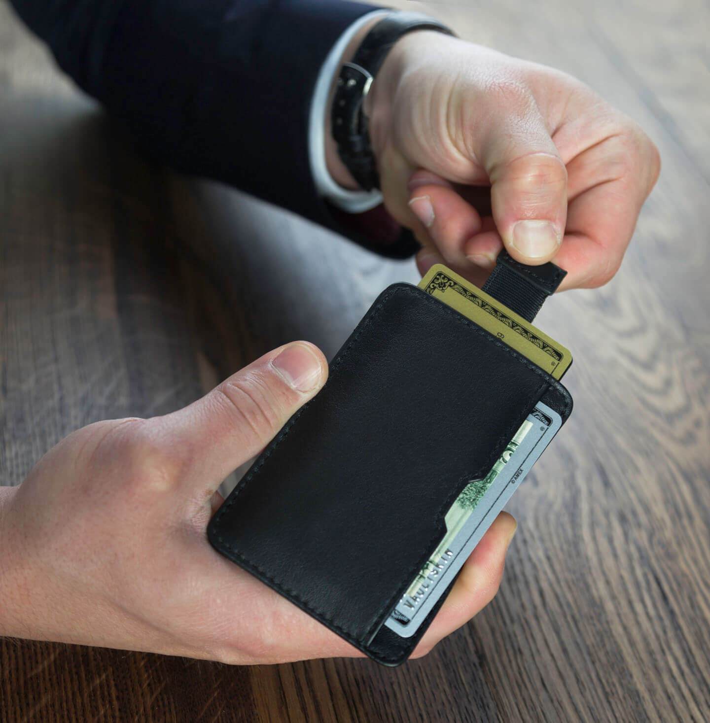 Versatile Chelsea card holder for daily use