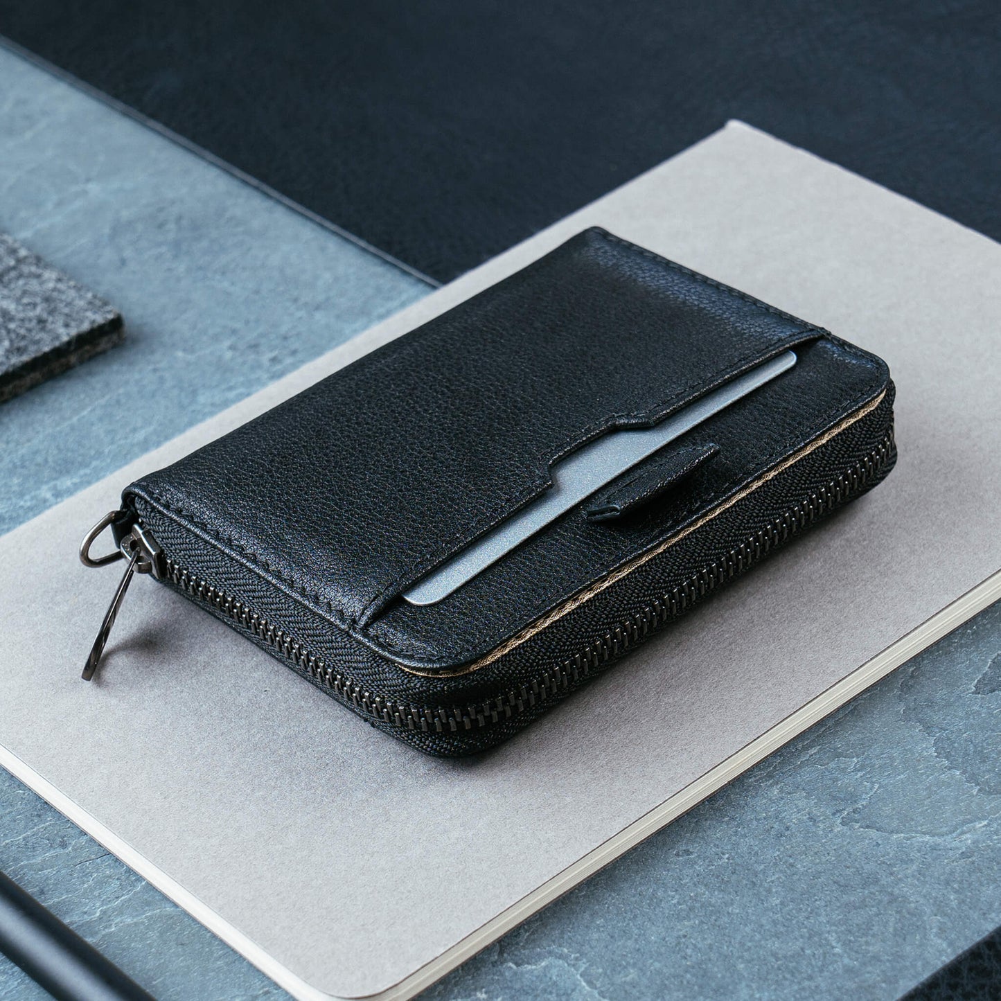 Durable leather wallet Mayfair
