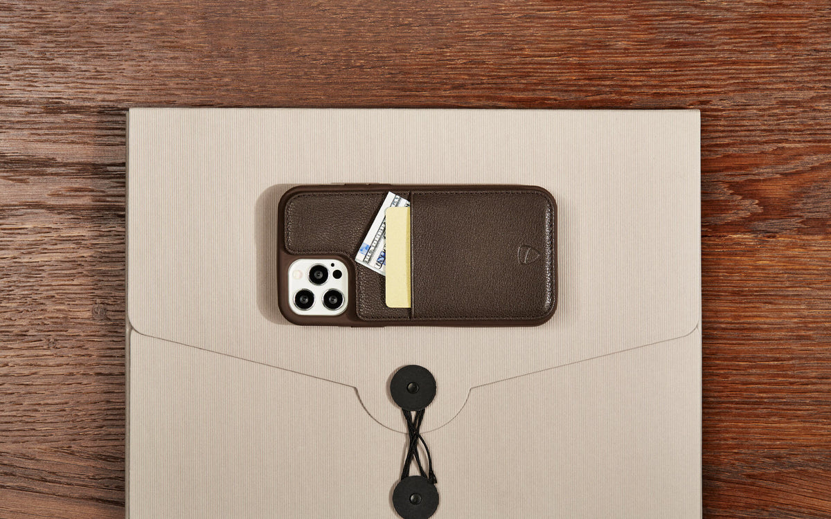 Schlanke iPhone 13 ETON Hülle
