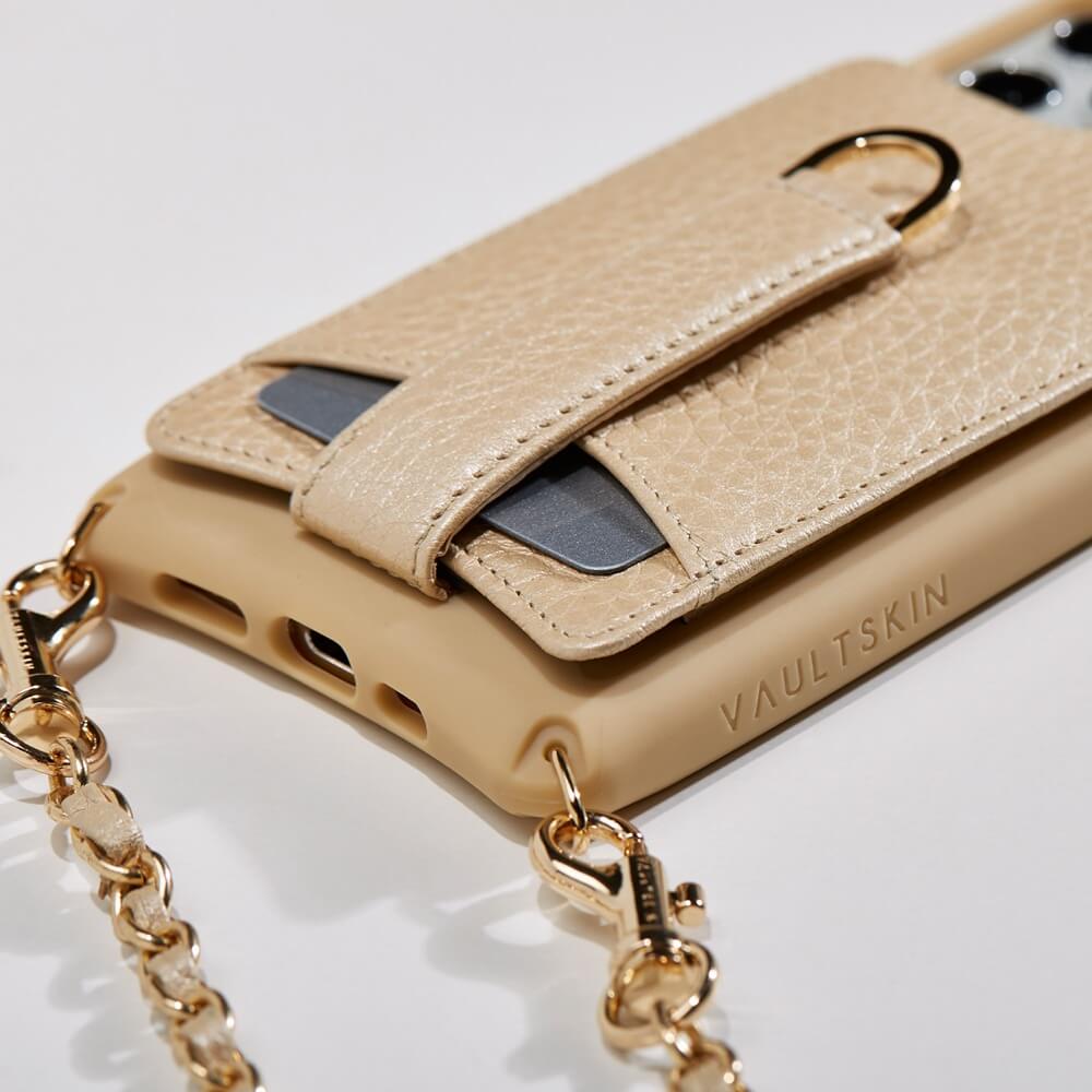 Chic iPhone 13 Pro leather wallet