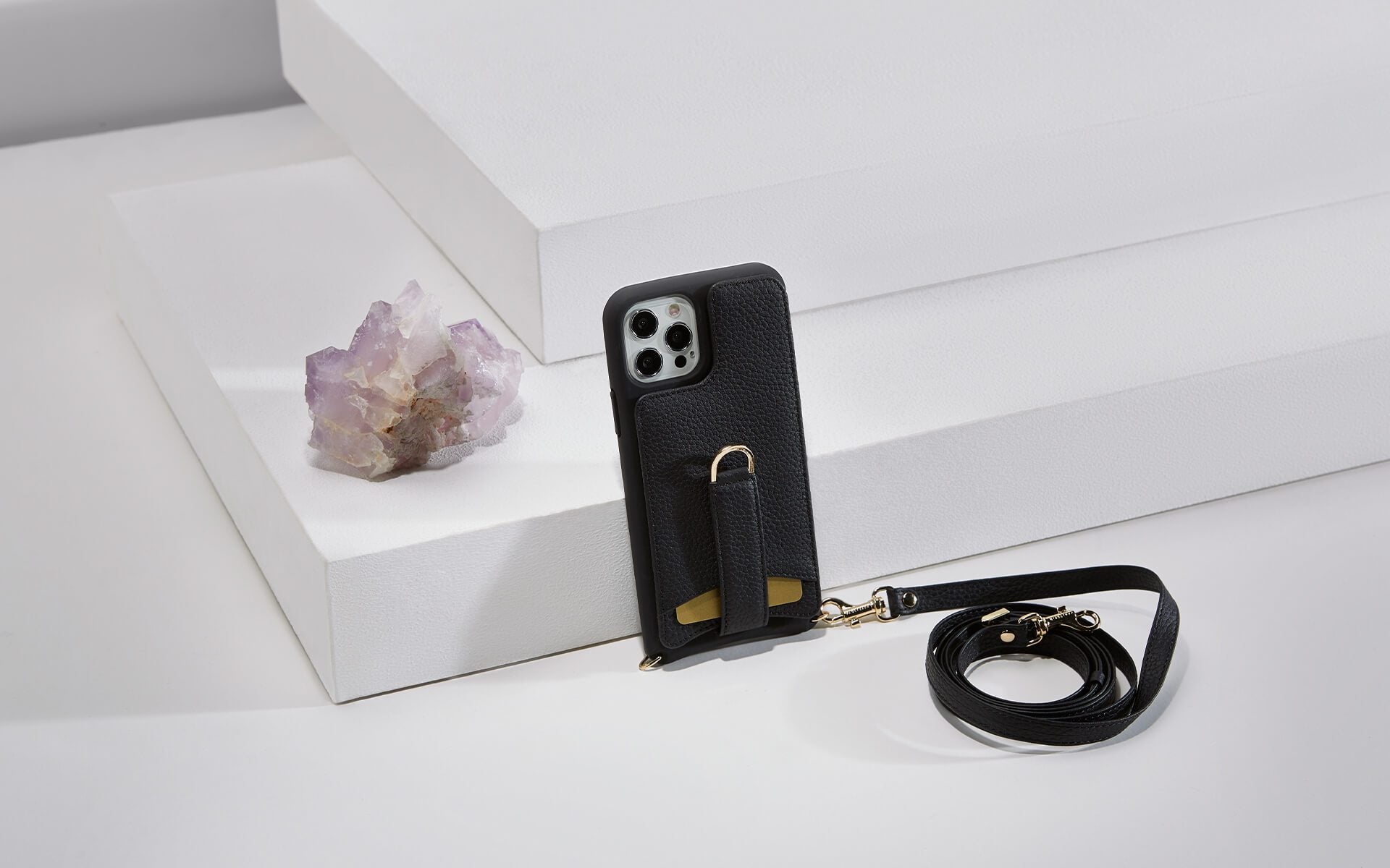 Minimalist wallet case made from Italian leather - VICTORIA by Vaultskin London